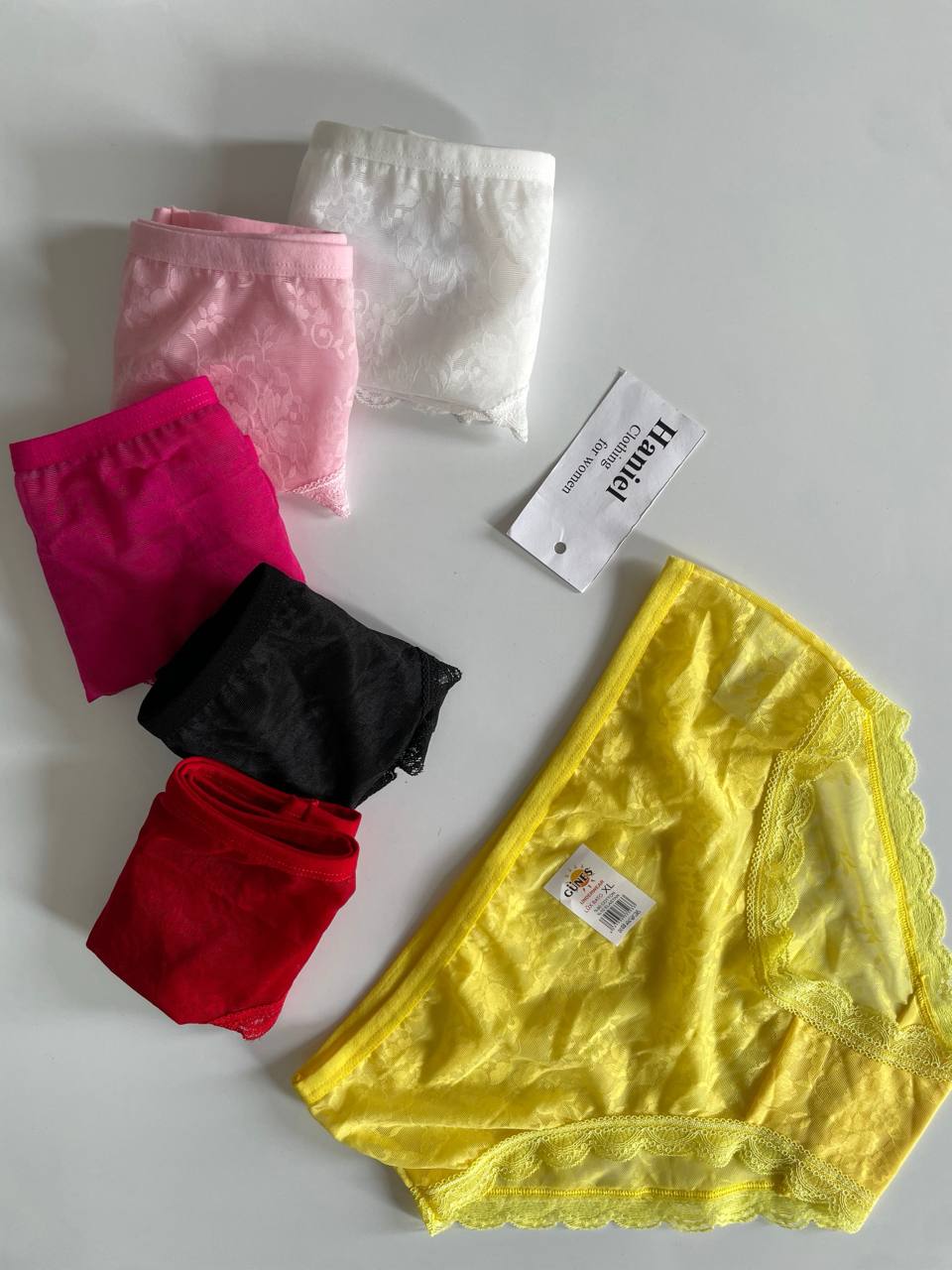 شورت تمام دانتل با کلی رنگبندی